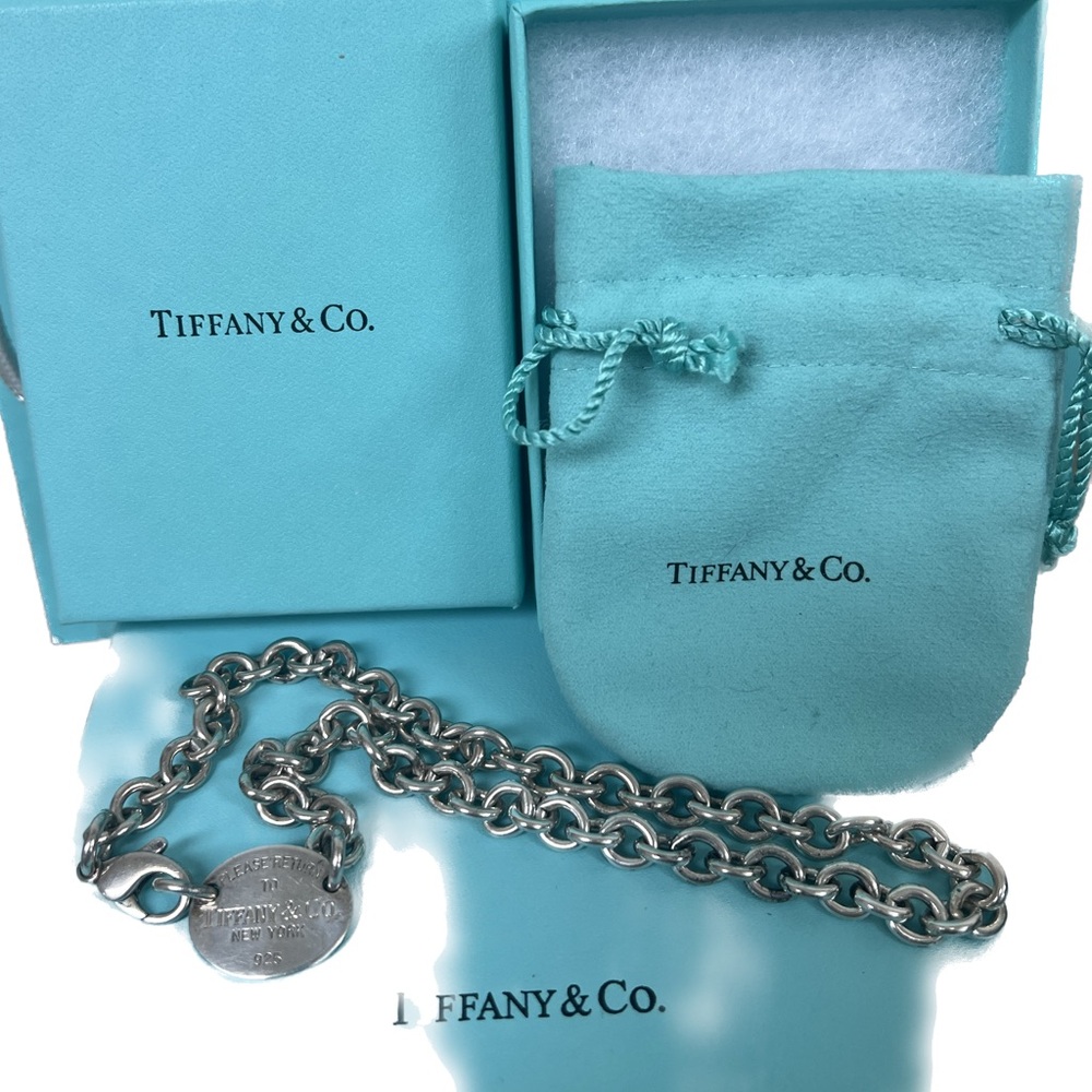 Tiffany & Co. Silver Chain link oval tag Necklace - Picture 2 of 7